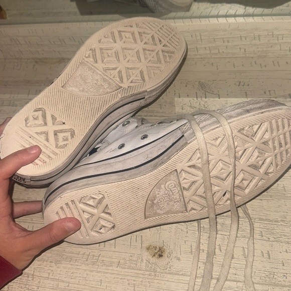 Converse - Picture 4 of 4